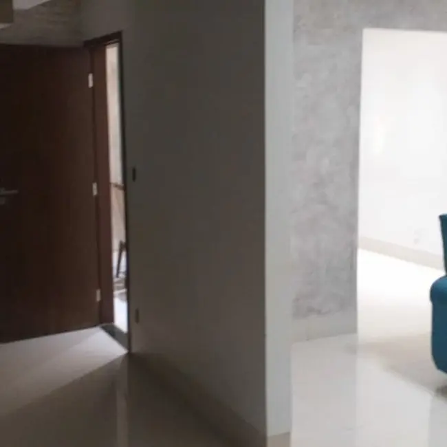 Foto 9 de Casa com 4 quartos à venda, 263m2 em Veneza Parque, Montes Claros - MG