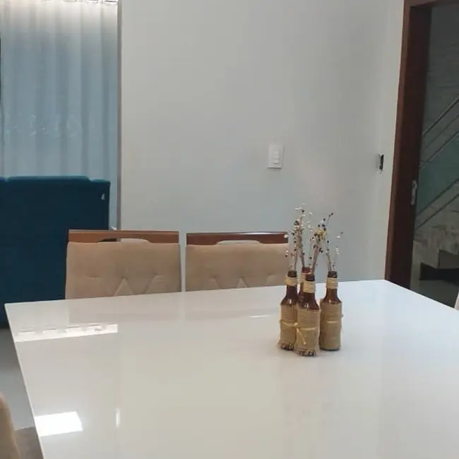 Foto 7 de Casa com 4 quartos à venda, 263m2 em Veneza Parque, Montes Claros - MG