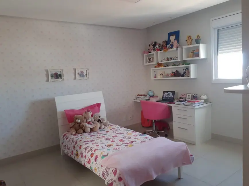 Foto 6 de Apartamento com 4 quartos à venda, 260m2 em Melo, Montes Claros - MG