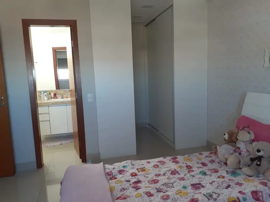 Foto 7 de Apartamento com 4 quartos à venda, 260m2 em Melo, Montes Claros - MG