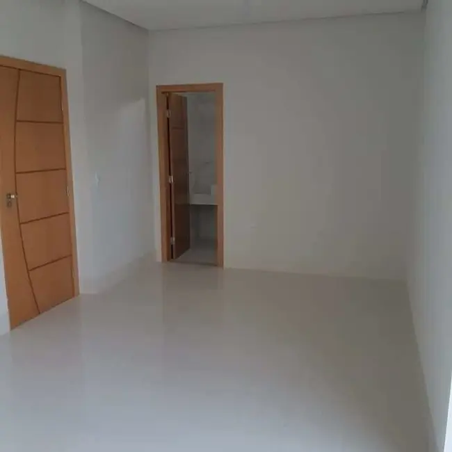 Foto 6 de Casa com 3 quartos à venda, 160m2 em Ibituruna, Montes Claros - MG