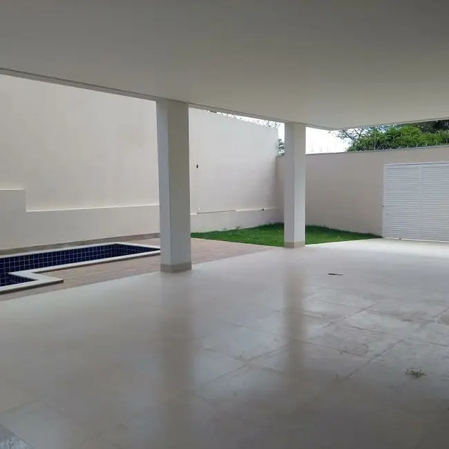 Foto 7 de Casa com 3 quartos à venda, 250m2 em Ibituruna, Montes Claros - MG