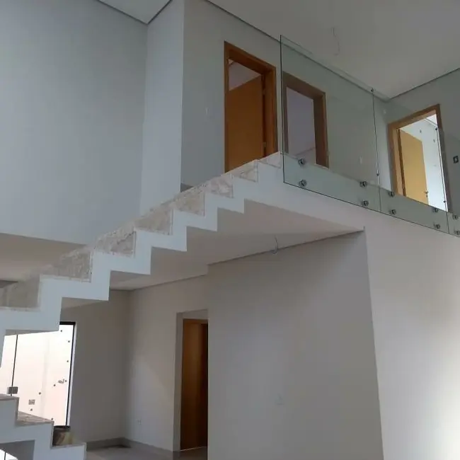 Foto 4 de Casa com 3 quartos à venda, 250m2 em Ibituruna, Montes Claros - MG