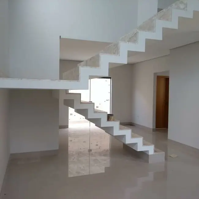 Foto 8 de Casa com 3 quartos à venda, 250m2 em Ibituruna, Montes Claros - MG