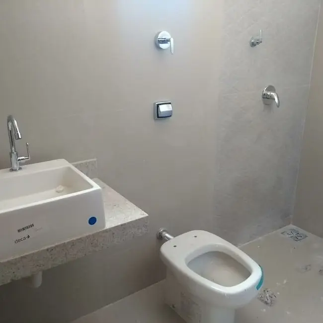 Foto 6 de Casa com 3 quartos à venda, 250m2 em Ibituruna, Montes Claros - MG