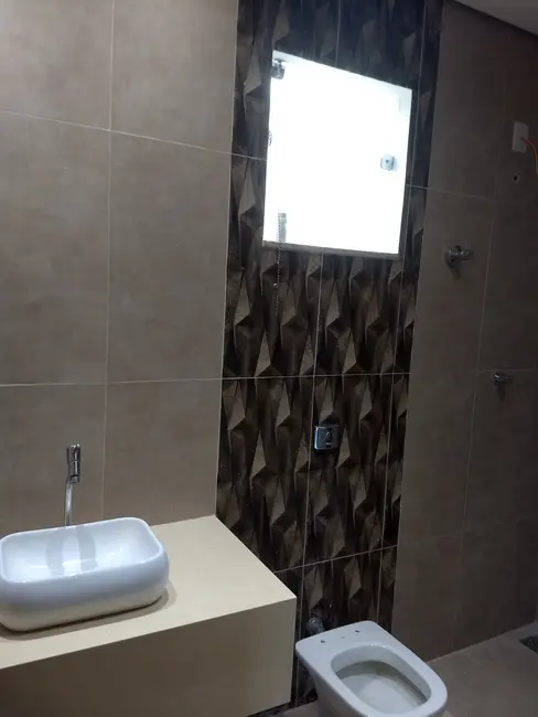 Foto 9 de Casa com 3 quartos à venda, 200m2 em Ibituruna, Montes Claros - MG