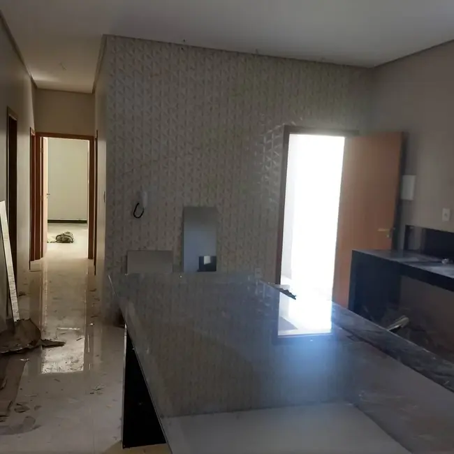 Foto 5 de Casa com 3 quartos à venda, 205m2 em Ibituruna, Montes Claros - MG