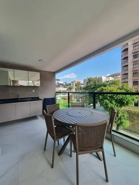 Apartamento com 3 quartos à venda, 142m2 em Centro, Juiz De Fora - MG - imagem 6 Foto 6 de Apartamento com 3 quartos à venda, 142m2 em Centro, Juiz De Fora - MG