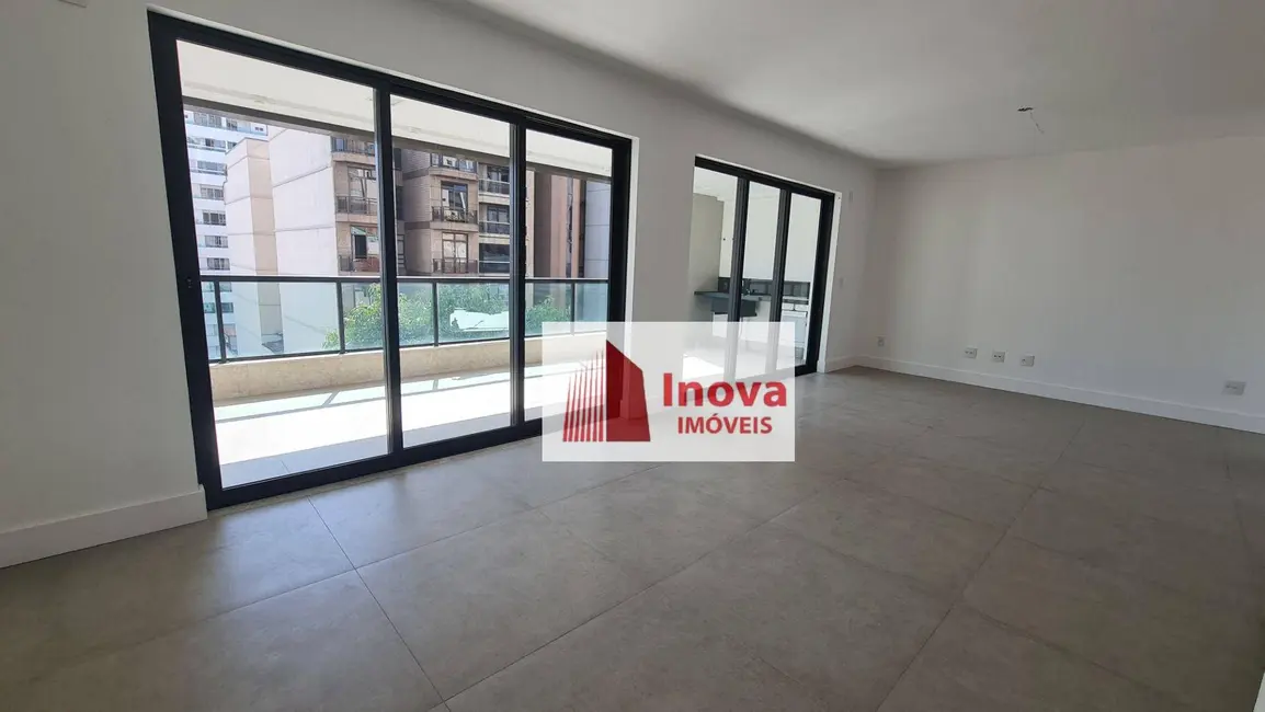 Apartamento com 4 quartos à venda, 250m2 em Centro, Juiz De Fora - MG - imagem 6 Foto 6 de Apartamento com 4 quartos à venda, 250m2 em Centro, Juiz De Fora - MG