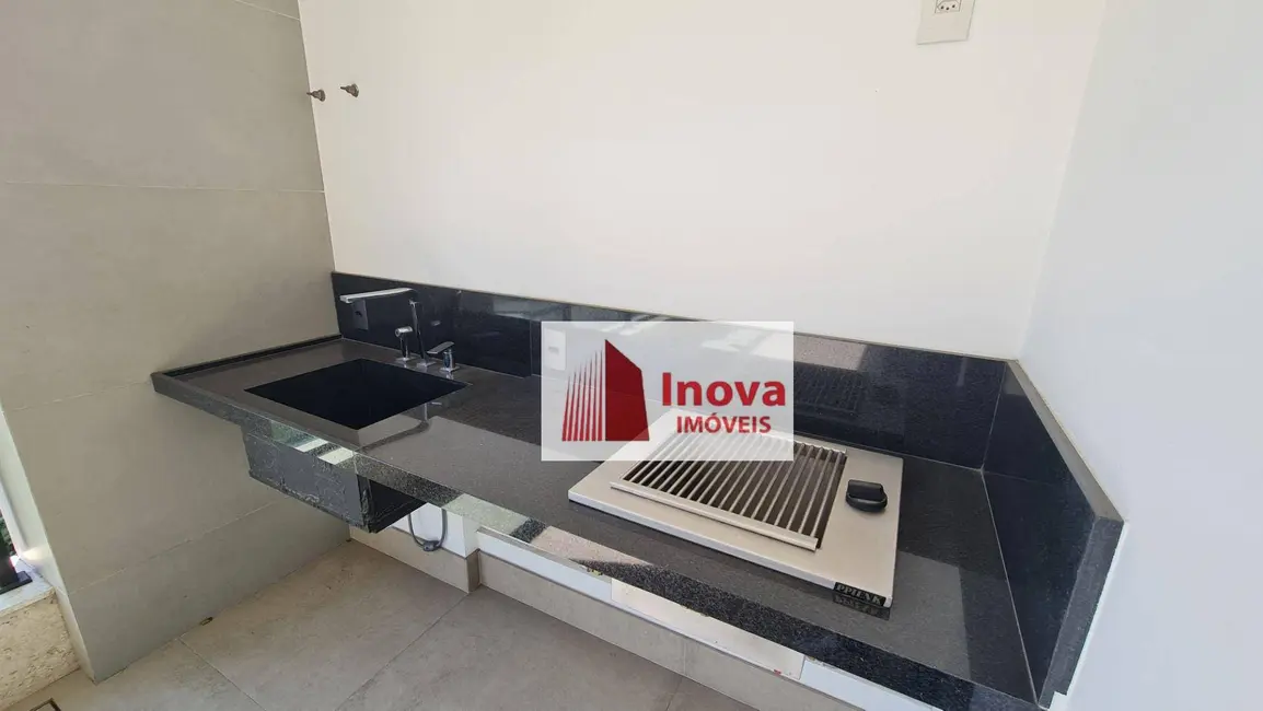 Apartamento com 4 quartos à venda, 250m2 em Centro, Juiz De Fora - MG - imagem 9 Foto 9 de Apartamento com 4 quartos à venda, 250m2 em Centro, Juiz De Fora - MG
