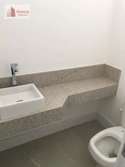 Apartamento com 4 quartos à venda, 240m2 em Centro, Juiz De Fora - MG - imagem 6 Foto 6 de Apartamento com 4 quartos à venda, 240m2 em Centro, Juiz De Fora - MG
