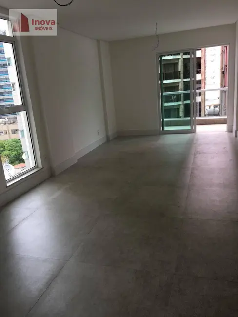 Apartamento com 4 quartos à venda, 240m2 em Centro, Juiz De Fora - MG - imagem 4 Foto 4 de Apartamento com 4 quartos à venda, 240m2 em Centro, Juiz De Fora - MG