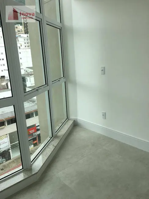 Apartamento com 4 quartos à venda, 240m2 em Centro, Juiz De Fora - MG - imagem 9 Foto 9 de Apartamento com 4 quartos à venda, 240m2 em Centro, Juiz De Fora - MG