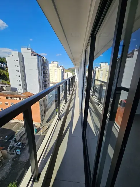 Apartamento com 3 quartos à venda, 120m2 em Santa Helena, Juiz De Fora - MG - imagem 9 Foto 9 de Apartamento com 3 quartos à venda, 120m2 em Santa Helena, Juiz De Fora - MG