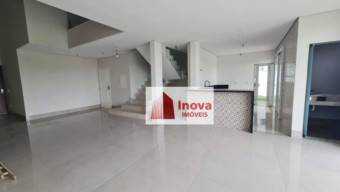 Foto 5 de Casa de Condomínio com 5 quartos à venda, 489m2 em São Pedro, Juiz De Fora - MG