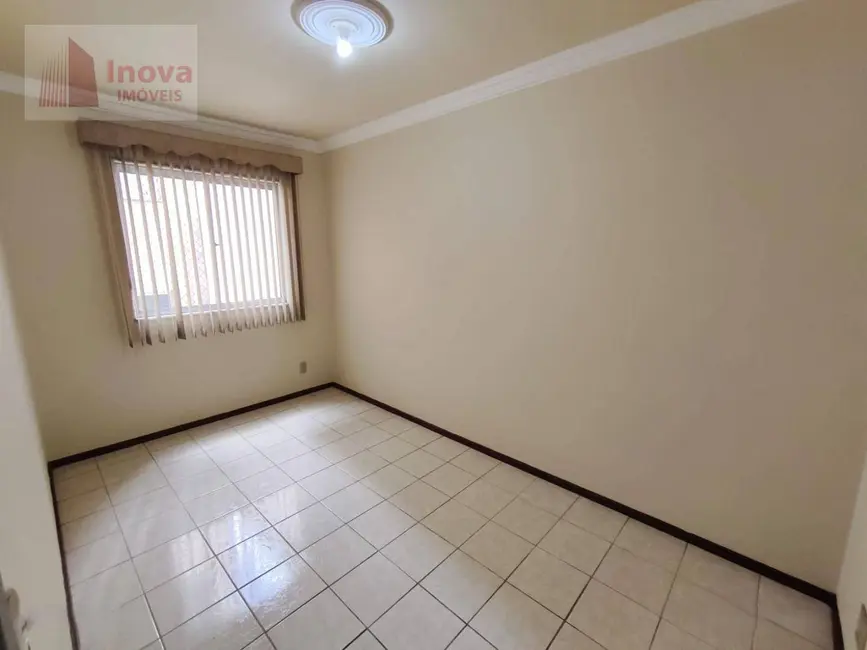 Apartamento com 2 quartos para alugar, 58m2 em Paineiras, Juiz De Fora - MG - imagem 7 Foto 7 de Apartamento com 2 quartos para alugar, 58m2 em Paineiras, Juiz De Fora - MG