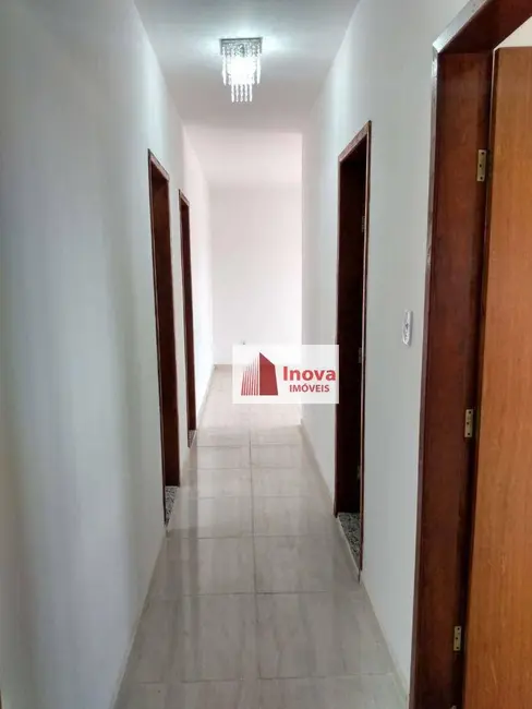 Casa com 3 quartos para alugar, 180m2 em Parque Guarua, Juiz De Fora - MG - imagem 7 Foto 7 de Casa com 3 quartos para alugar, 180m2 em Parque Guarua, Juiz De Fora - MG