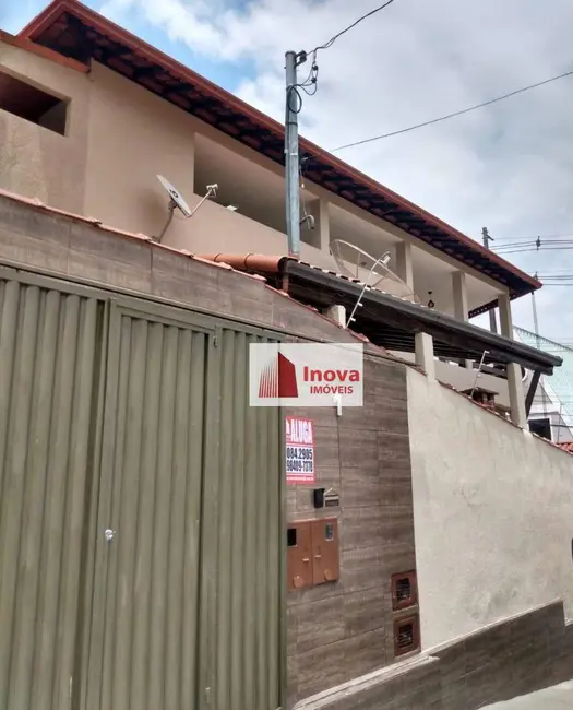 Casa com 3 quartos para alugar, 180m2 em Parque Guarua, Juiz De Fora - MG - imagem 3 Foto 3 de Casa com 3 quartos para alugar, 180m2 em Parque Guarua, Juiz De Fora - MG