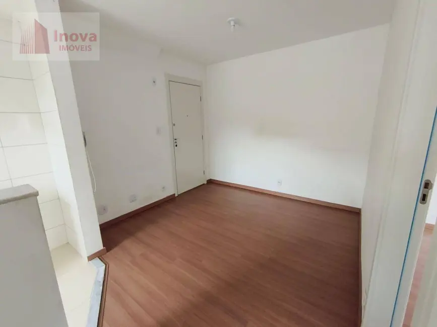 Foto 3 de Apartamento com 2 quartos para alugar, 52m2 em Bandeirantes, Juiz De Fora - MG
