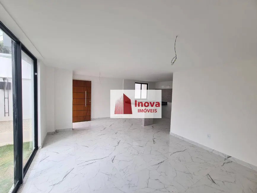 Foto 6 de Casa com 2 quartos à venda, 130m2 em São Pedro, Juiz De Fora - MG