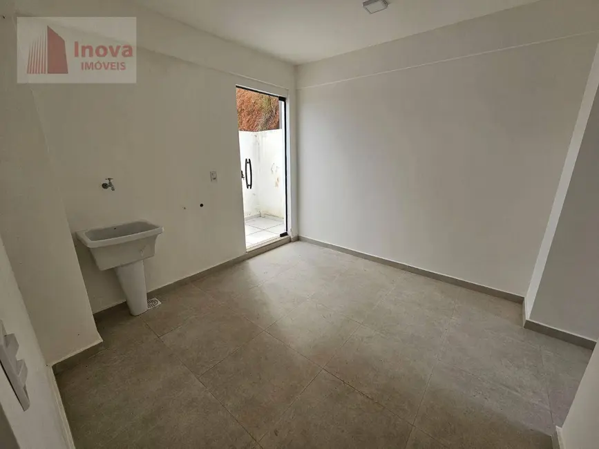 Foto 9 de Casa de Condomínio com 3 quartos à venda, 350m2 em Parque Guadalajara, Juiz De Fora - MG