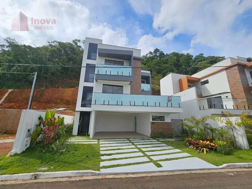 Foto 1 de Casa de Condomínio com 3 quartos à venda, 350m2 em Parque Guadalajara, Juiz De Fora - MG