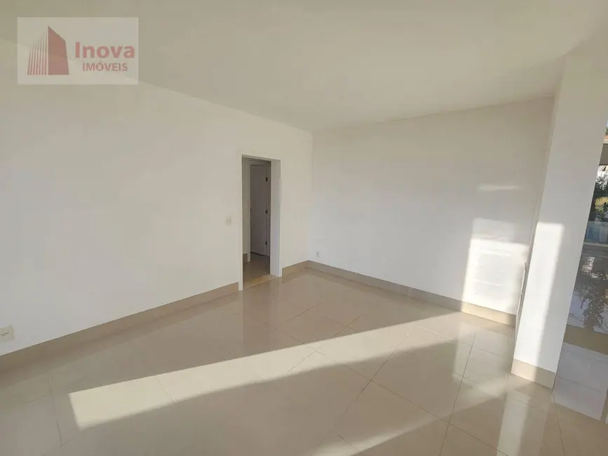 Foto 8 de Casa de Condomínio com 3 quartos para alugar, 525m2 em Spina Ville II, Juiz De Fora - MG