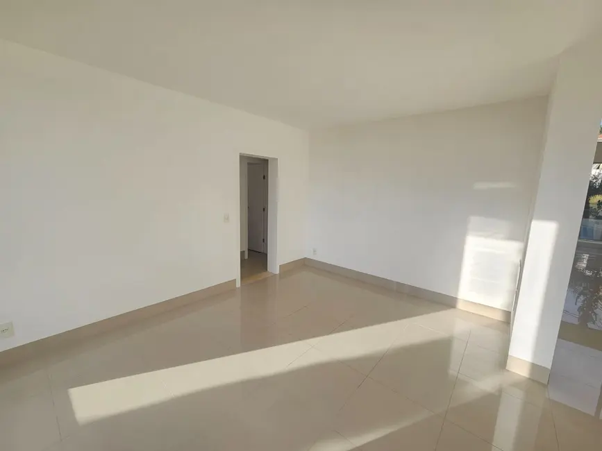 Foto 8 de Casa de Condomínio com 3 quartos para alugar, 525m2 em Spina Ville II, Juiz De Fora - MG