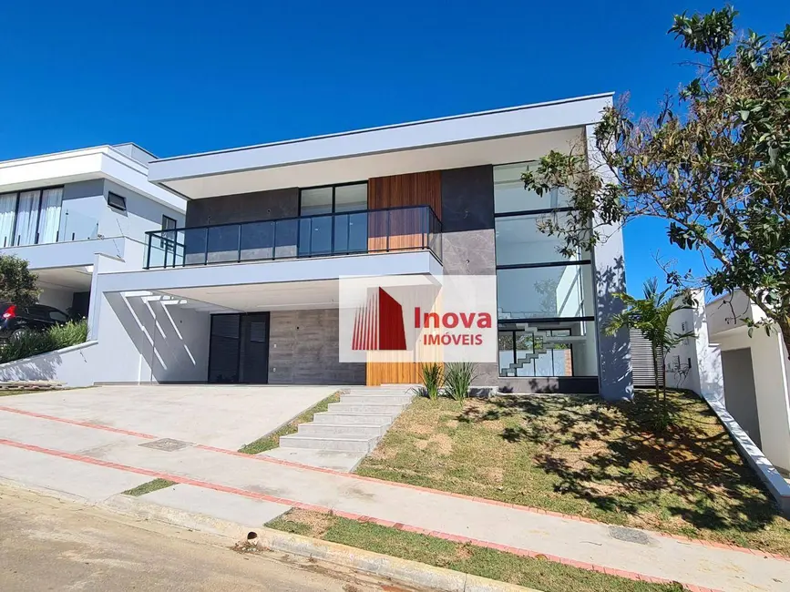 Foto 1 de Casa de Condomínio com 4 quartos à venda, 450m2 em Vina Del Mar, Juiz De Fora - MG