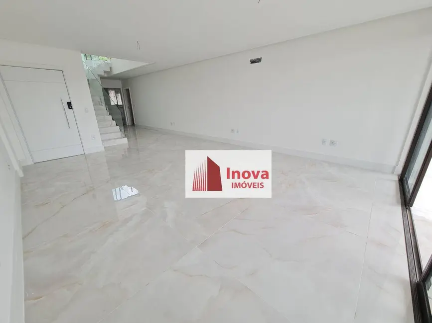 Cobertura com 5 quartos à venda, 390m2 em Santa Helena, Juiz De Fora - MG - imagem 5 Foto 5 de Cobertura com 5 quartos à venda, 390m2 em Santa Helena, Juiz De Fora - MG