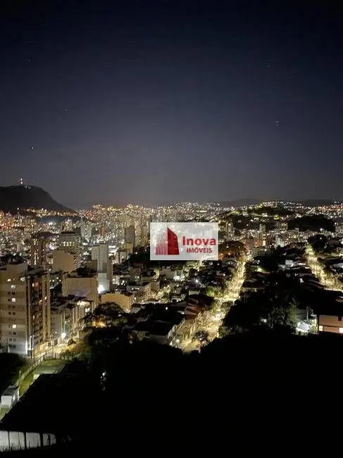 Apartamento com 3 quartos à venda, 146m2 em Juiz De Fora - MG - imagem 8 Foto 8 de Apartamento com 3 quartos à venda, 146m2 em Juiz De Fora - MG