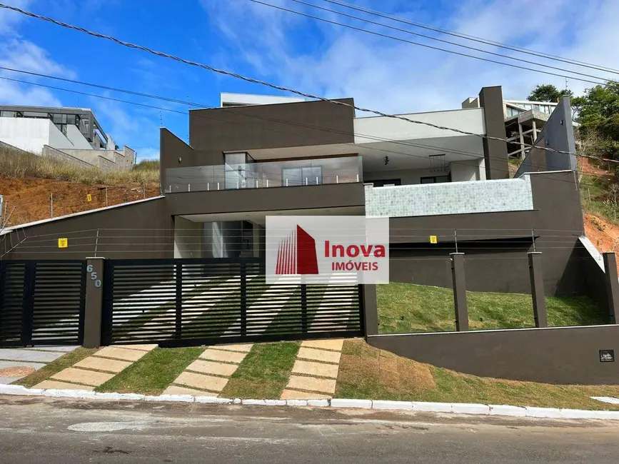 Foto 1 de Casa de Condomínio com 3 quartos à venda, 500m2 em Novo Horizonte, Juiz De Fora - MG