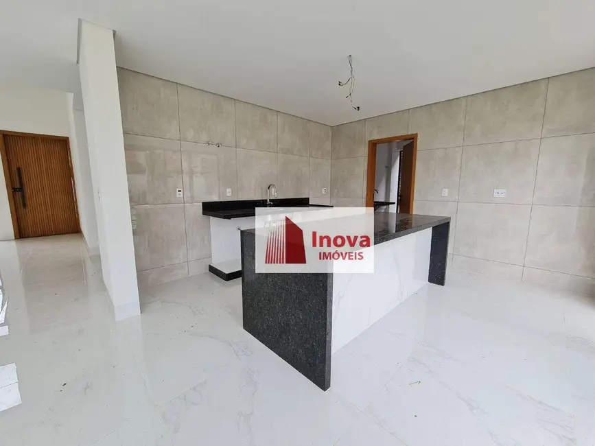 Casa de Condomínio com 3 quartos à venda, 400m2 em Vina Del Mar, Juiz De Fora - MG - imagem 8 Foto 8 de Casa de Condomínio com 3 quartos à venda, 400m2 em Vina Del Mar, Juiz De Fora - MG