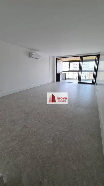 Apartamento com 3 quartos à venda, 245m2 em Centro, Juiz De Fora - MG - imagem 6 Foto 6 de Apartamento com 3 quartos à venda, 245m2 em Centro, Juiz De Fora - MG