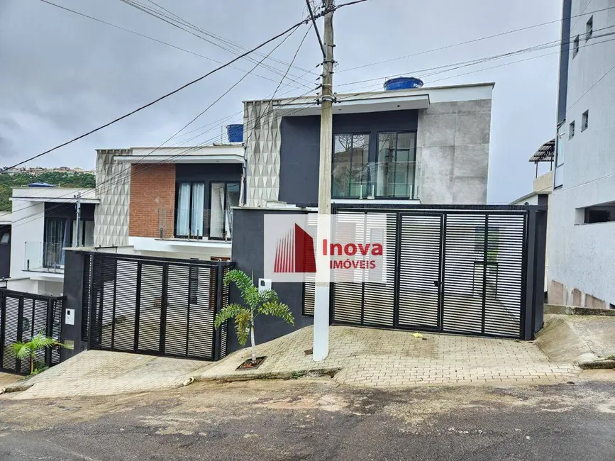 Foto 1 de Casa com 3 quartos à venda, 80m2 em Juiz De Fora - MG