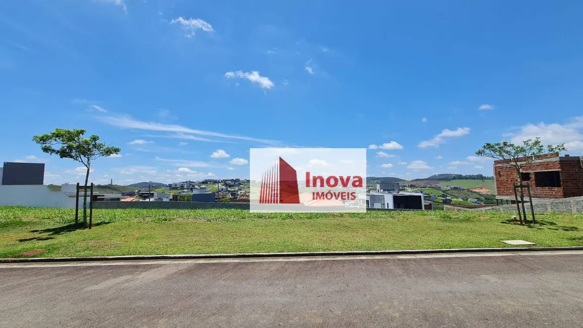 Foto 2 de Terreno / Lote à venda, 472m2 em Juiz De Fora - MG