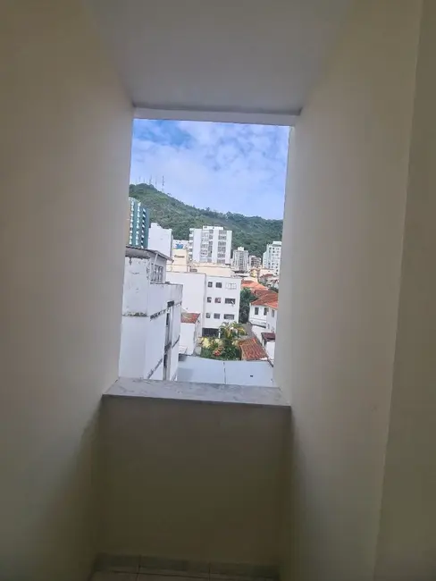 Apartamento com 2 quartos à venda, 80m2 em Centro, Juiz De Fora - MG - imagem 5 Foto 5 de Apartamento com 2 quartos à venda, 80m2 em Centro, Juiz De Fora - MG