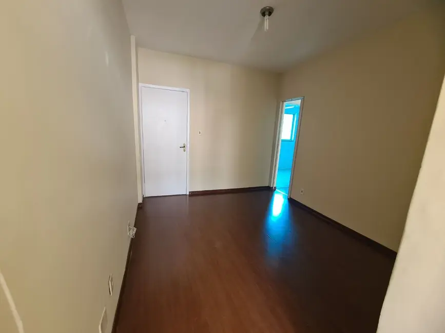 Apartamento com 2 quartos à venda, 80m2 em Centro, Juiz De Fora - MG - imagem 6 Foto 6 de Apartamento com 2 quartos à venda, 80m2 em Centro, Juiz De Fora - MG