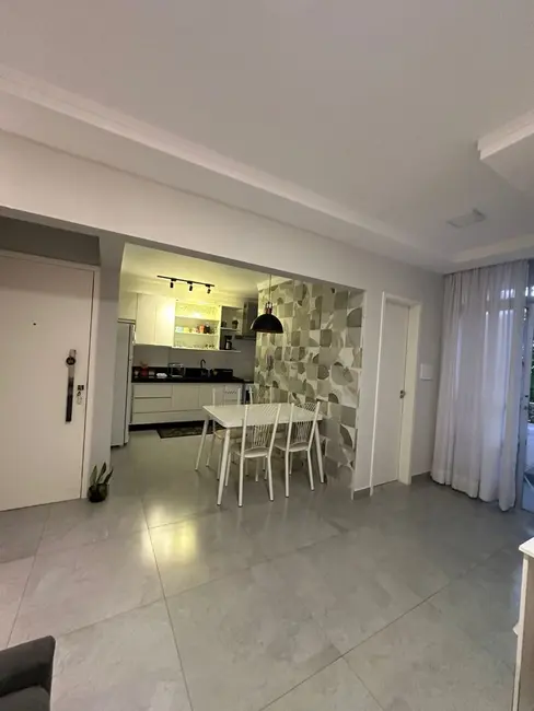 Apartamento com 2 quartos à venda, 85m2 em Centro, Juiz De Fora - MG - imagem 3 Foto 3 de Apartamento com 2 quartos à venda, 85m2 em Centro, Juiz De Fora - MG