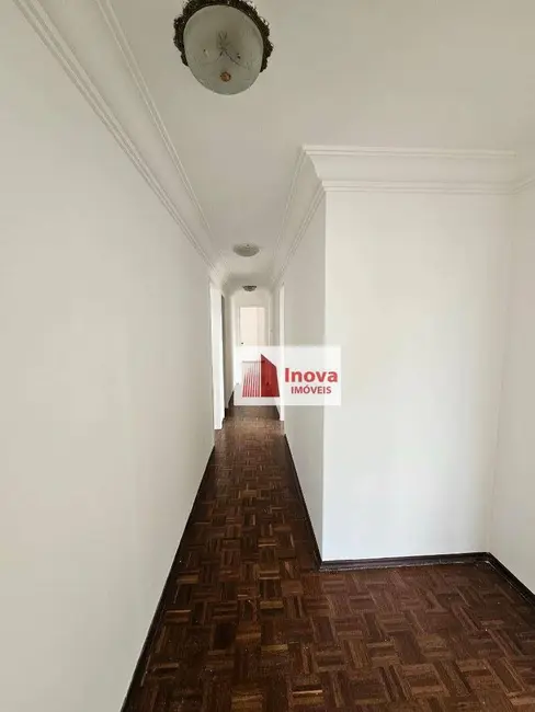 Apartamento com 4 quartos à venda, 220m2 em Centro, Juiz De Fora - MG - imagem 9 Foto 9 de Apartamento com 4 quartos à venda, 220m2 em Centro, Juiz De Fora - MG