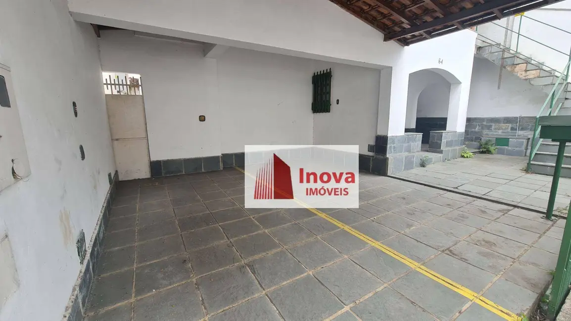 Foto 2 de Casa com 6 quartos à venda, 250m2 em São Mateus, Juiz De Fora - MG