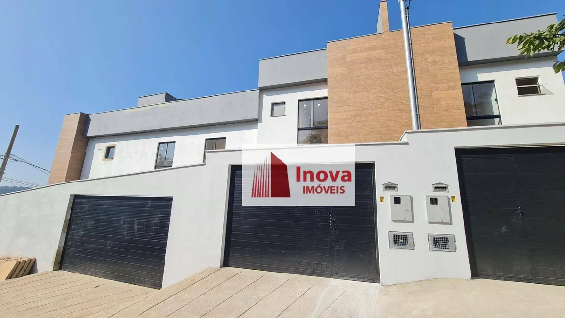 Foto 1 de Casa com 3 quartos à venda, 150m2 em Cerâmica, Juiz De Fora - MG