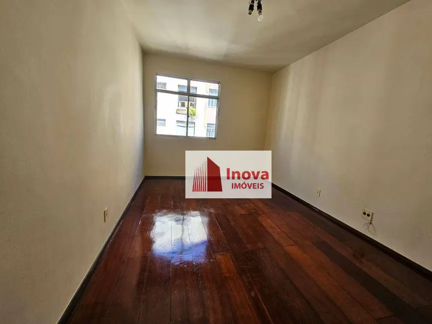 Apartamento com 2 quartos à venda, 60m2 em Centro, Juiz De Fora - MG - imagem 4 Foto 4 de Apartamento com 2 quartos à venda, 60m2 em Centro, Juiz De Fora - MG