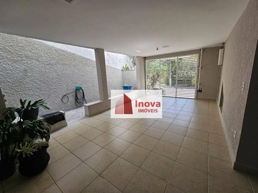 Foto 3 de Casa de Condomínio com 4 quartos à venda, 511m2 em São Pedro, Juiz De Fora - MG