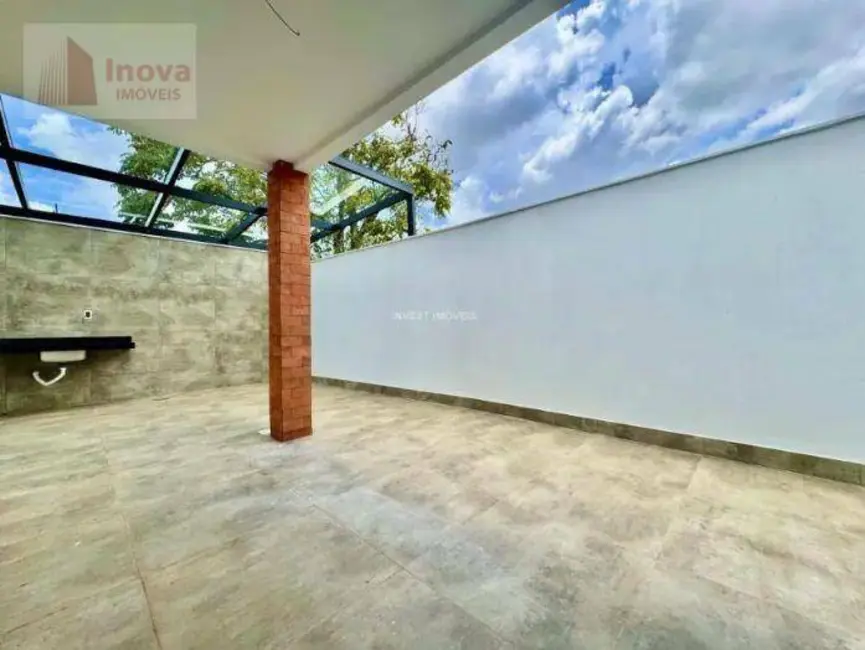 Foto 3 de Casa de Condomínio com 3 quartos à venda, 180m2 em Parque Jardim da Serra, Juiz De Fora - MG