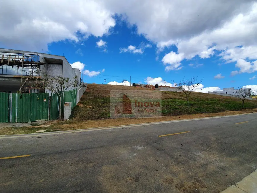 Foto 2 de Terreno / Lote à venda, 452m2 em São Pedro, Juiz De Fora - MG