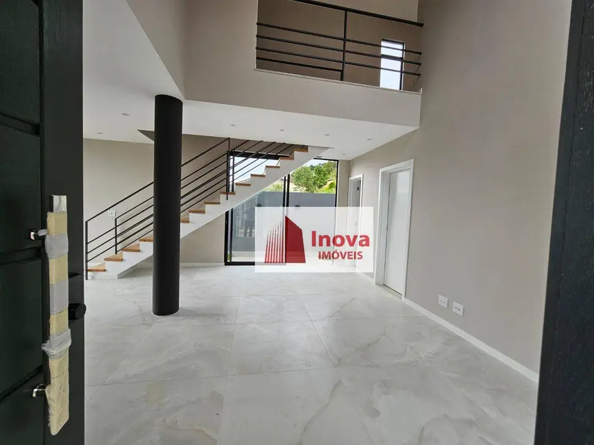 Foto 3 de Casa de Condomínio com 3 quartos à venda, 150m2 em Parque Jardim da Serra, Juiz De Fora - MG