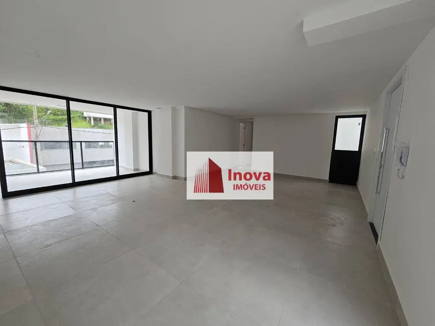 Foto 5 de Apartamento com 3 quartos à venda, 180m2 em Ipiranga, Juiz De Fora - MG