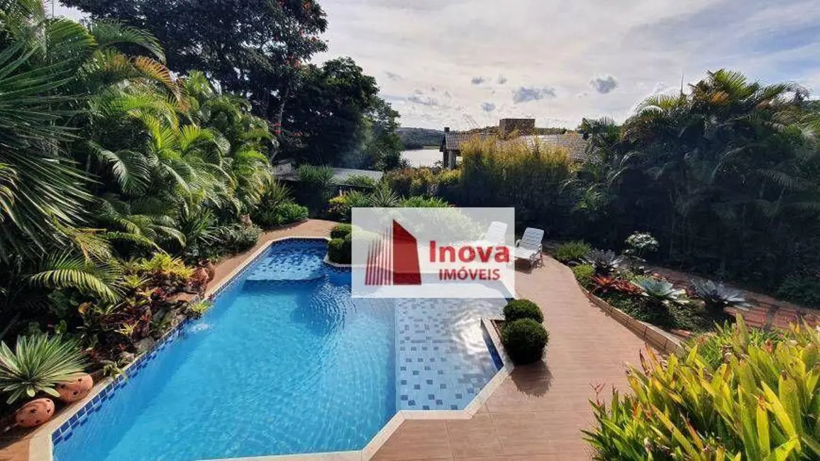Foto 1 de Casa com 4 quartos à venda, 900m2 em Vina Del Mar, Juiz De Fora - MG
