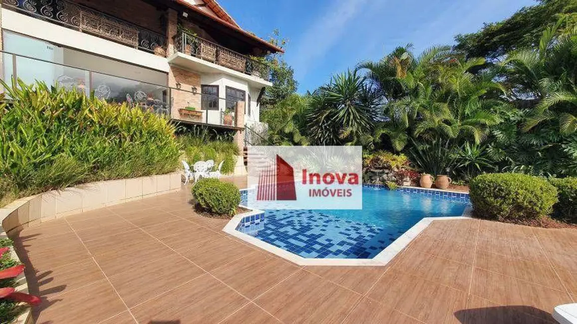 Foto 2 de Casa com 4 quartos à venda, 900m2 em Vina Del Mar, Juiz De Fora - MG